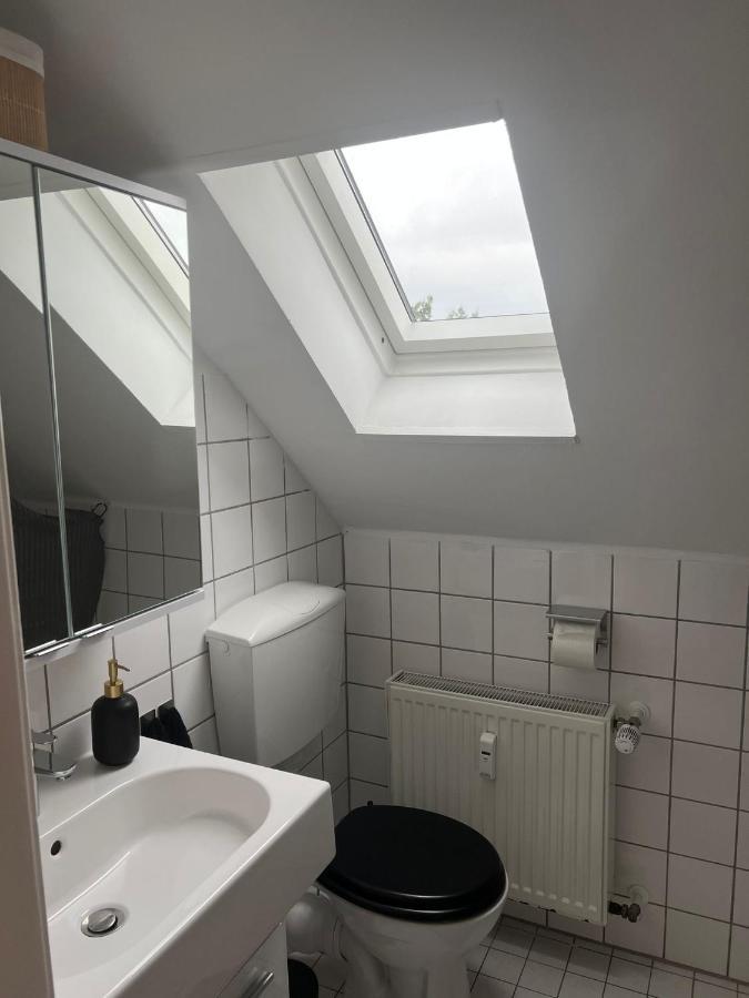 25 Qm Ferienwohnung Neuss Furth Екстер'єр фото